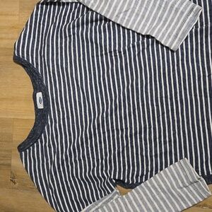Old Navy top